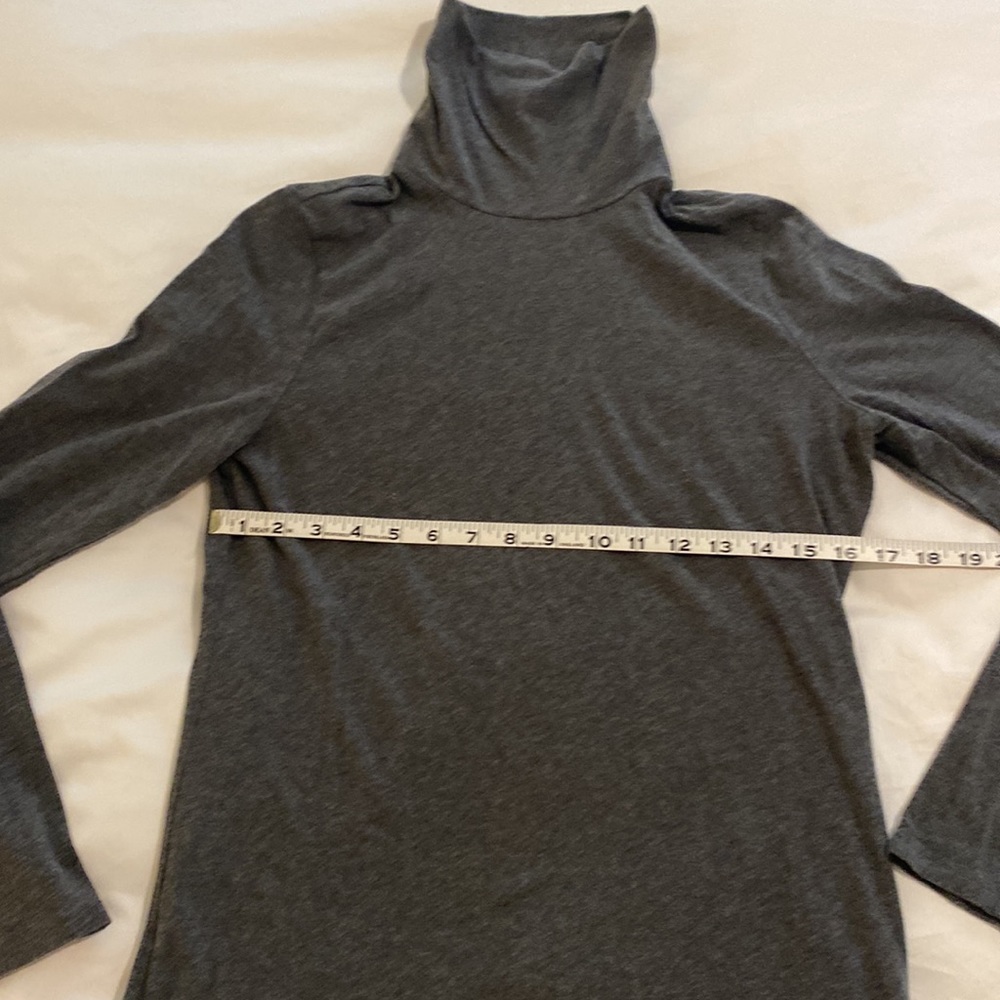Talbots Turtle Neck - Picture 5 of 6